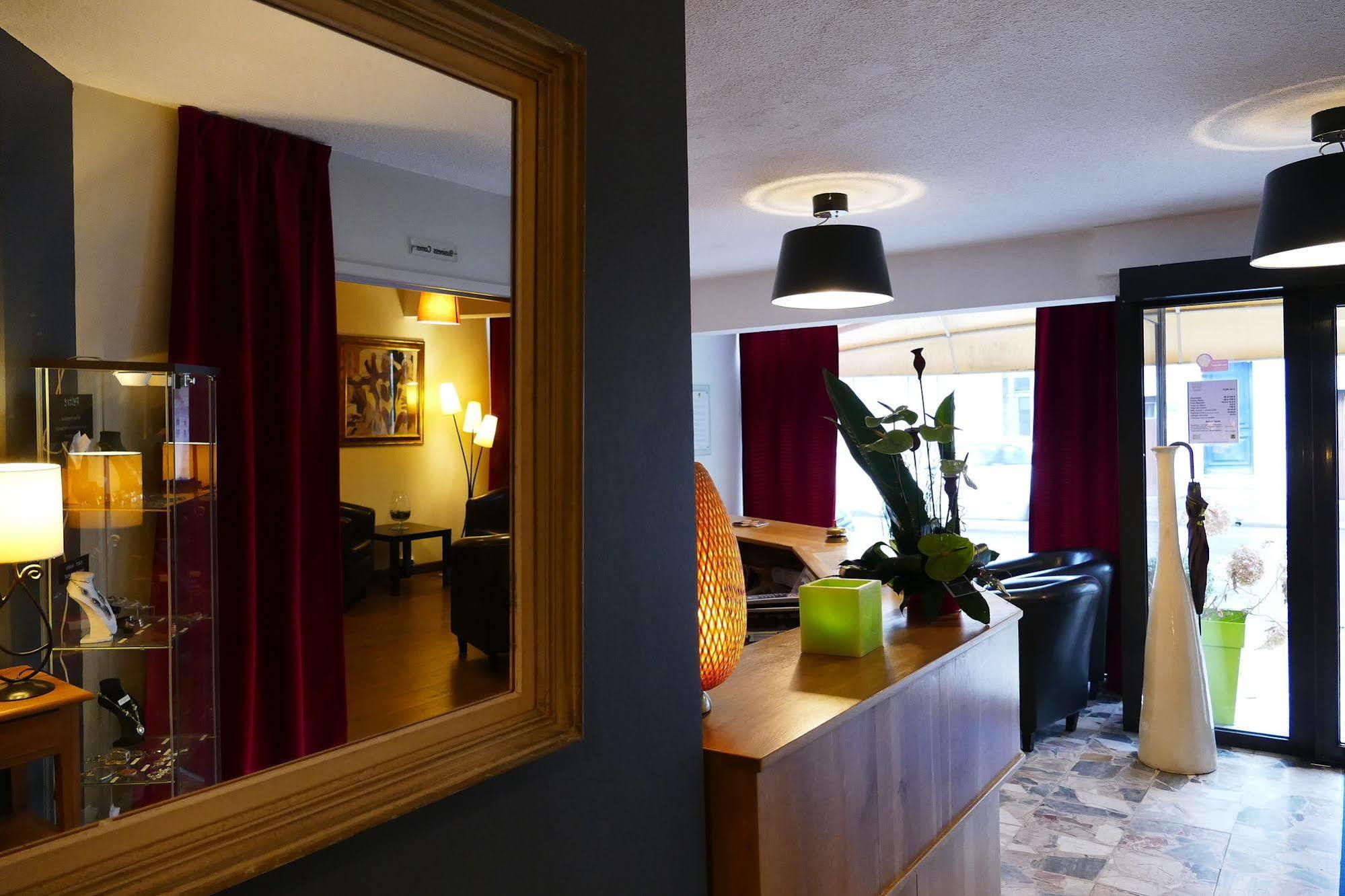 Logis Hotel Epi D'Or Angulema Exterior foto